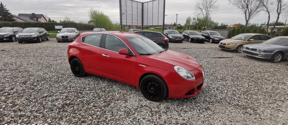 Alfa Romeo Giulietta cena 26900 przebieg: 221030, rok produkcji 2011 z Wołów małe 781